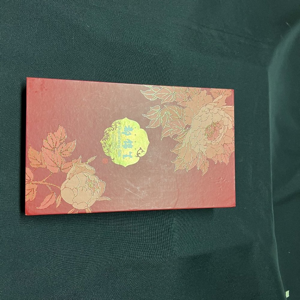 Du Jinsheng 100% Silk Scarp - Authentic